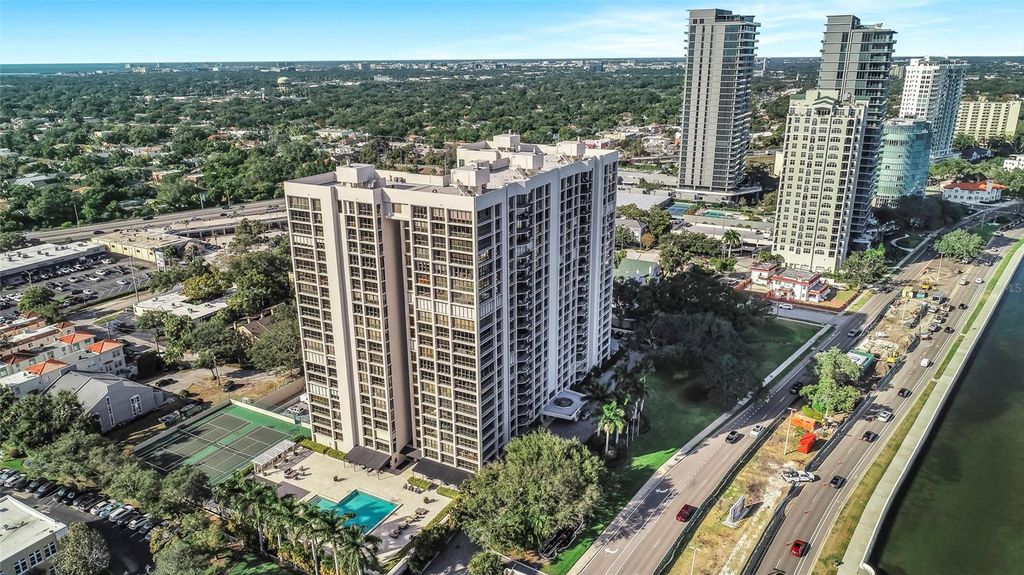 Photo of 3301 Bayshore Boulevard #1105C, Tampa, FL 33629 (MLS # TB8456205)