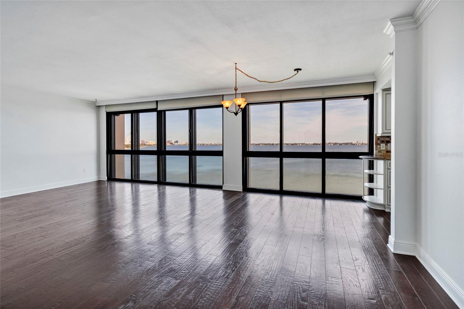 MONTE CARLO TOWERS A CONDOMINI - Residential