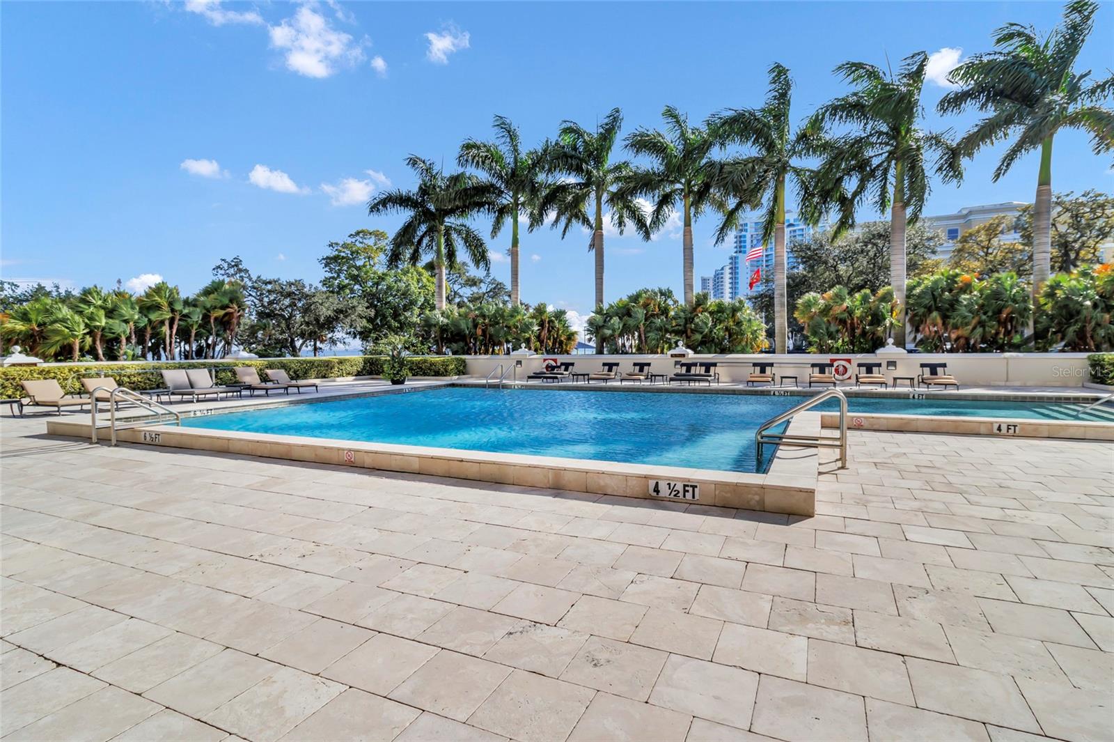 MONTE CARLO TOWERS A CONDOMINI - Residential