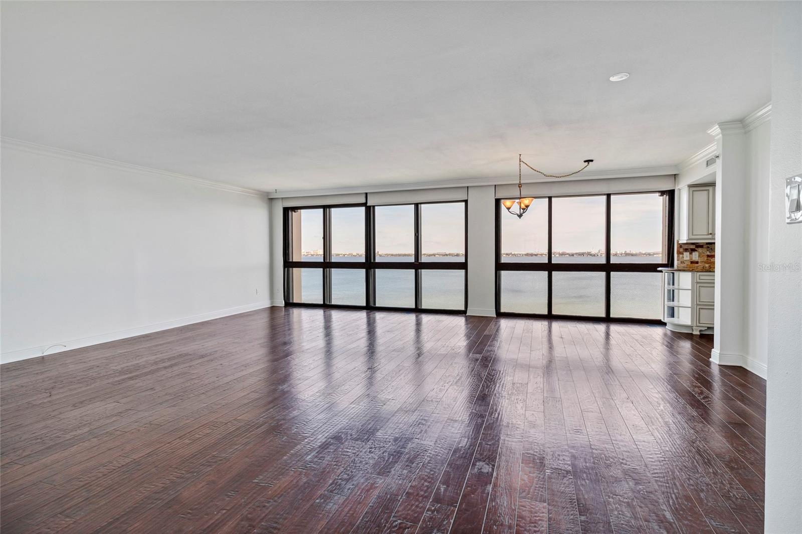 MONTE CARLO TOWERS A CONDOMINI - Residential