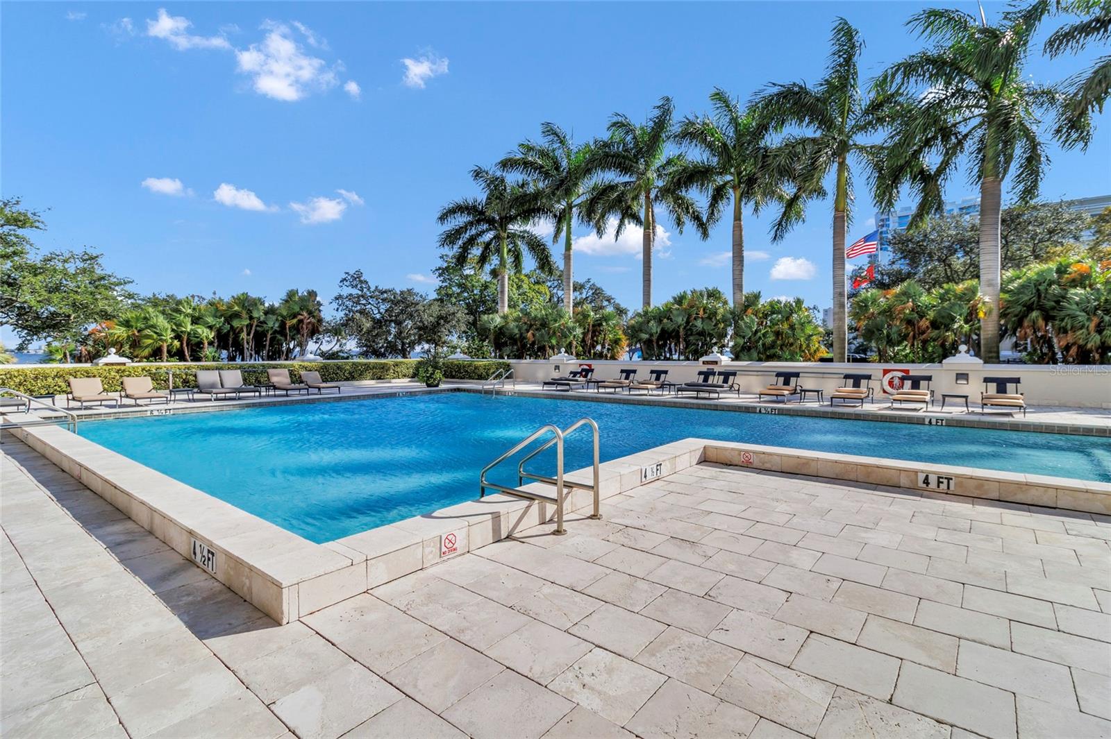 MONTE CARLO TOWERS A CONDOMINI - Residential