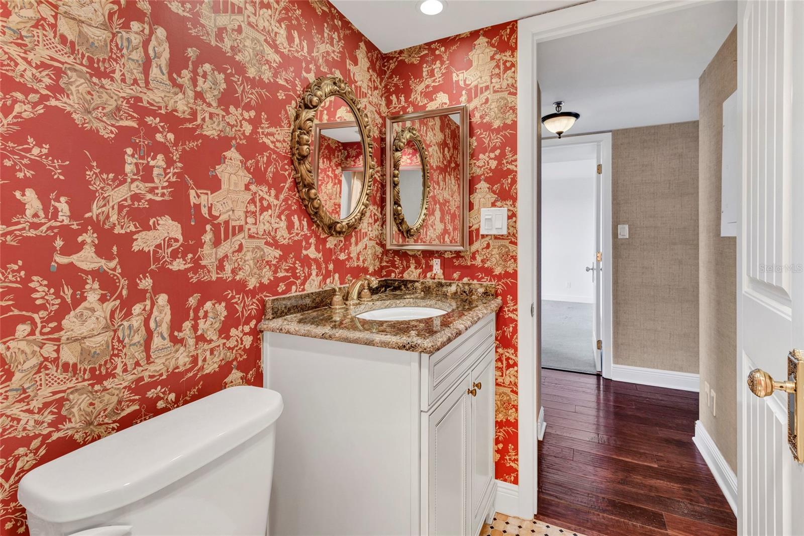 MONTE CARLO TOWERS A CONDOMINI - Residential