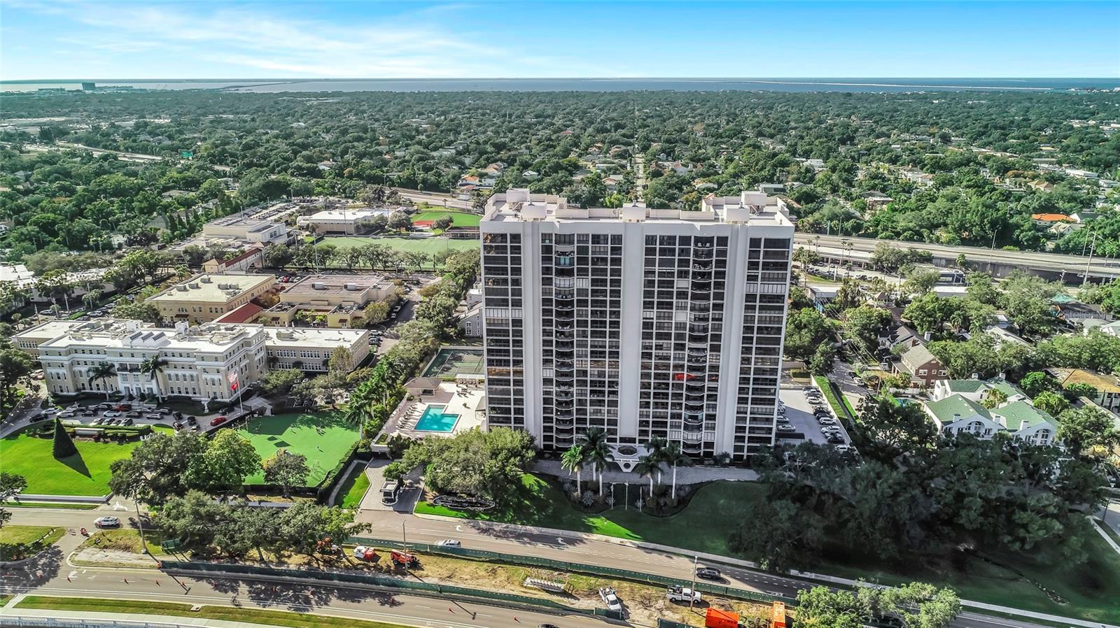 MONTE CARLO TOWERS A CONDOMINI - Residential