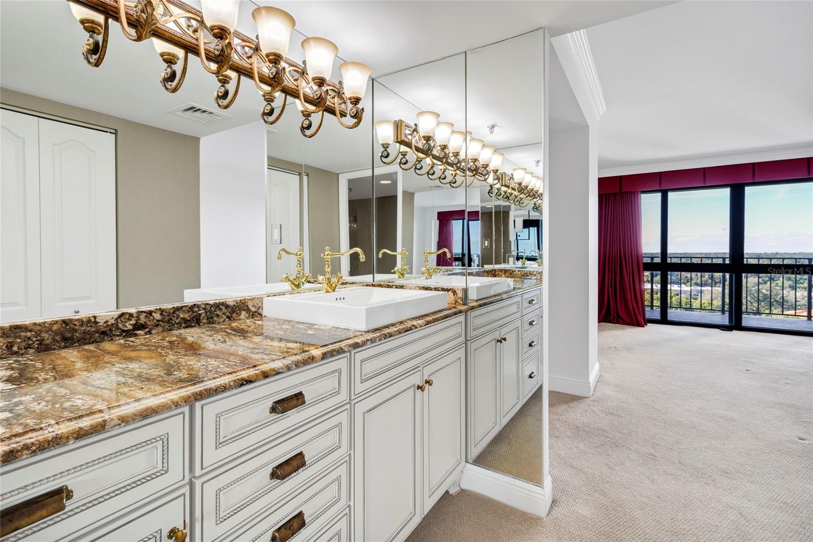 MONTE CARLO TOWERS A CONDOMINI - Residential