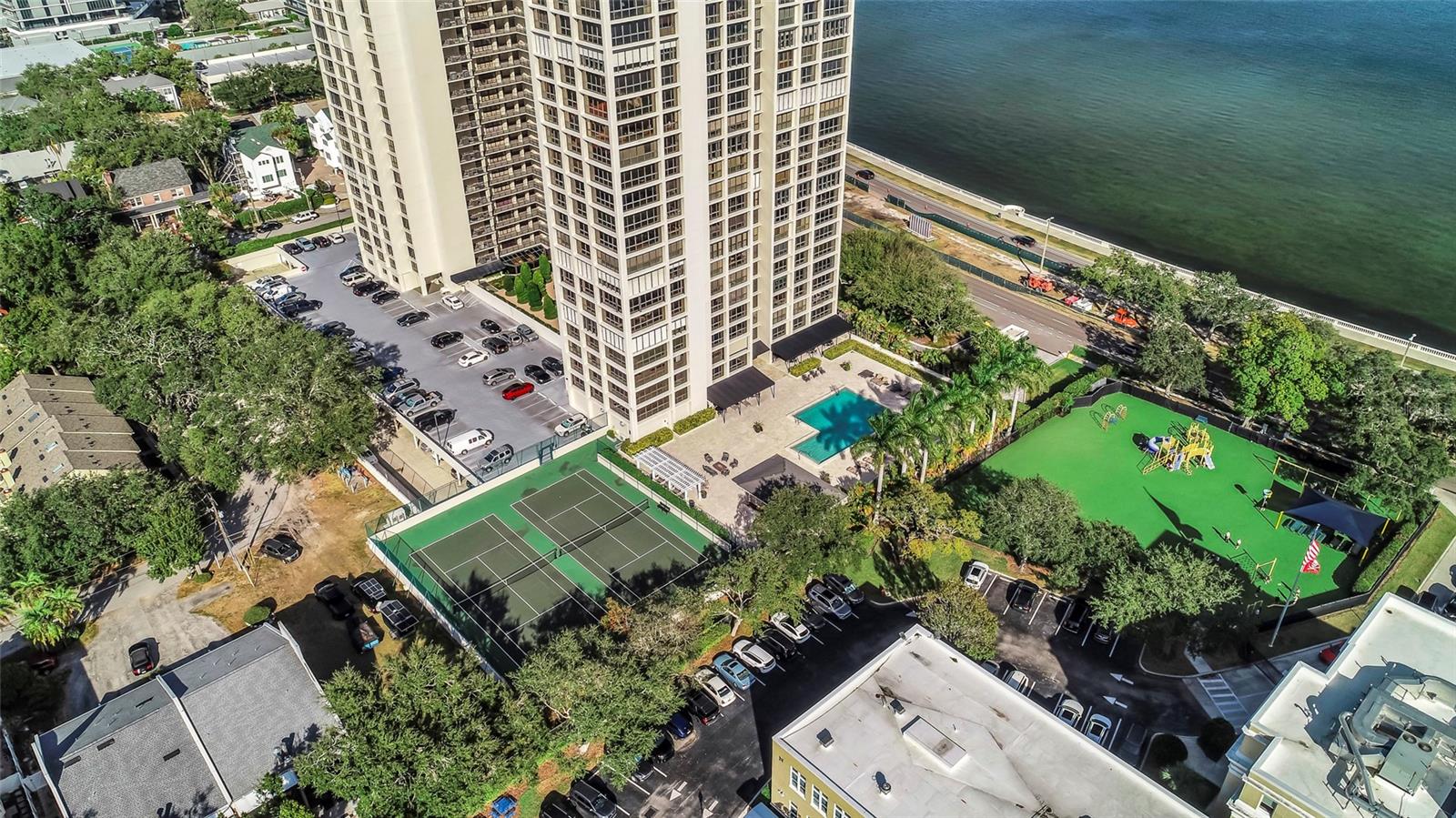 MONTE CARLO TOWERS A CONDOMINI - Residential