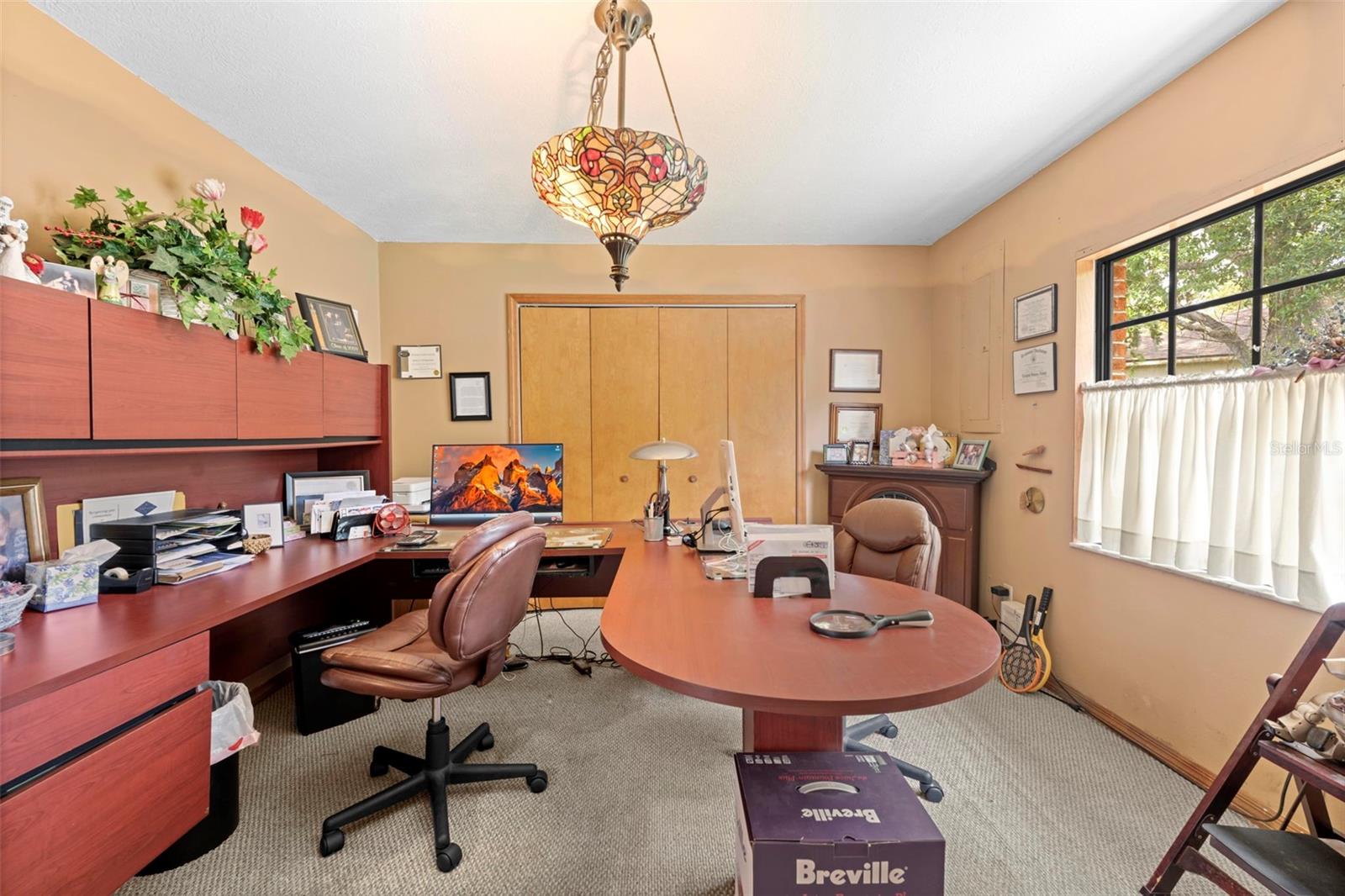 AUTUMN OAKS - Residential