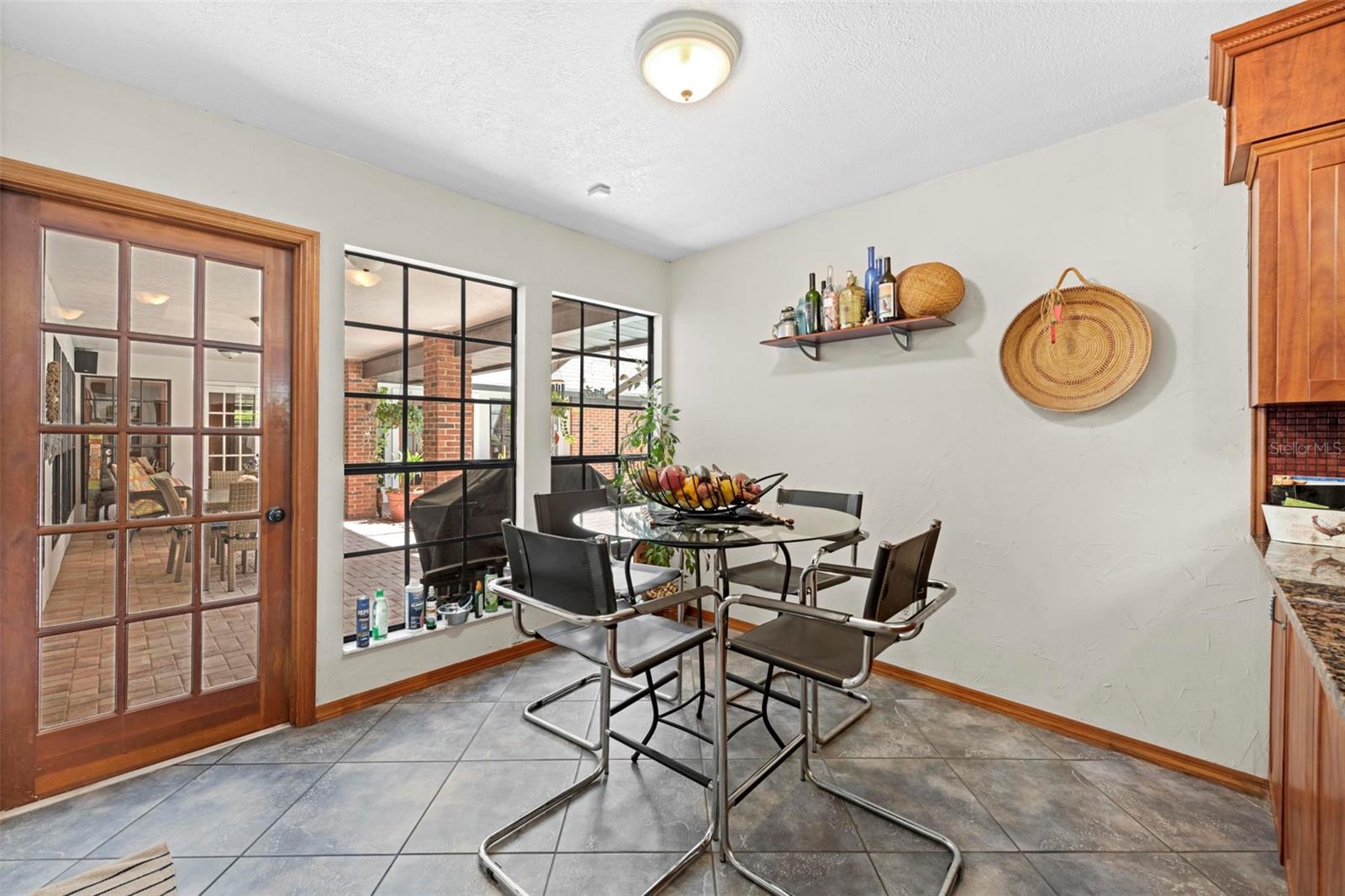 AUTUMN OAKS - Residential