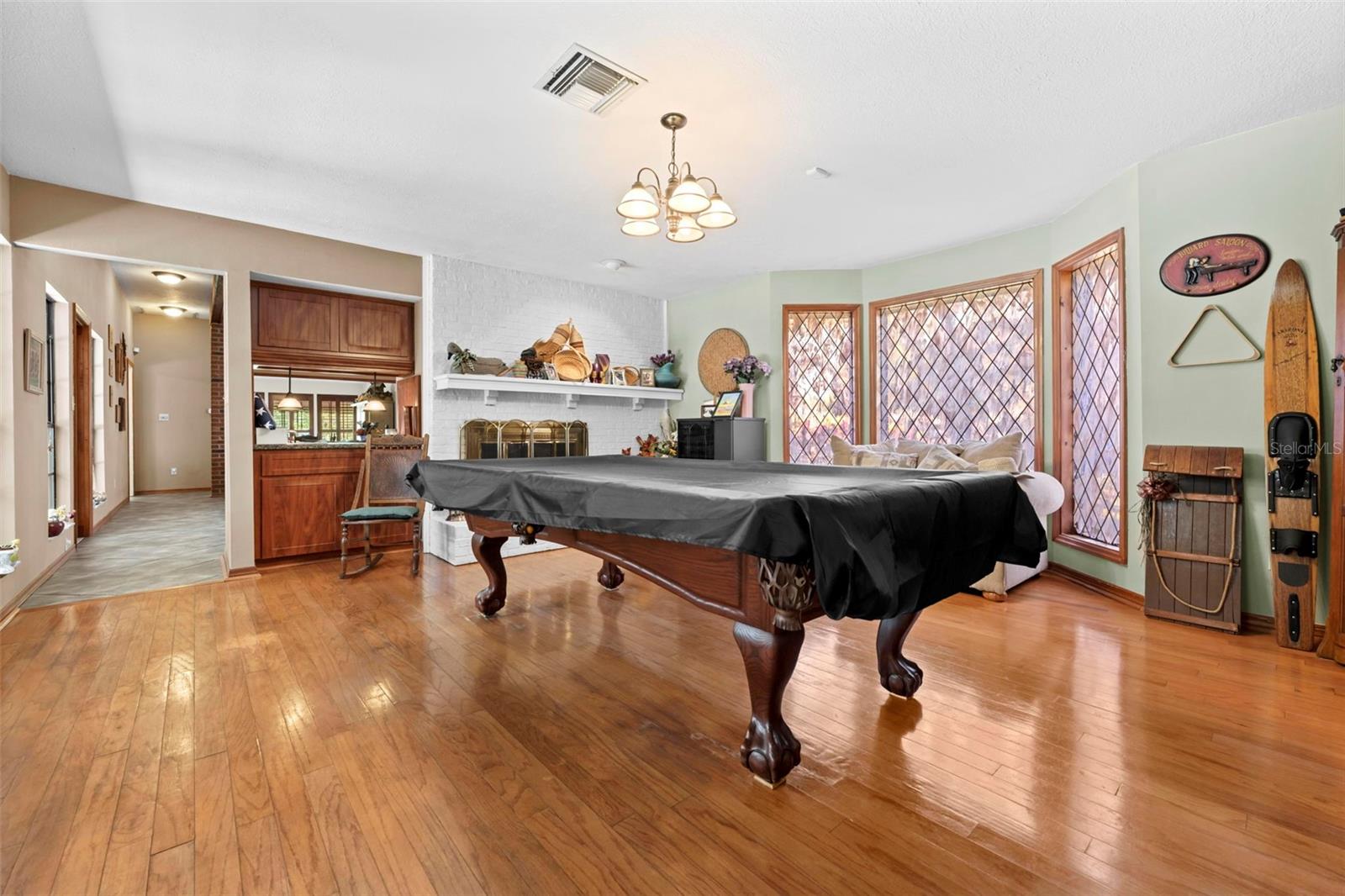 AUTUMN OAKS - Residential