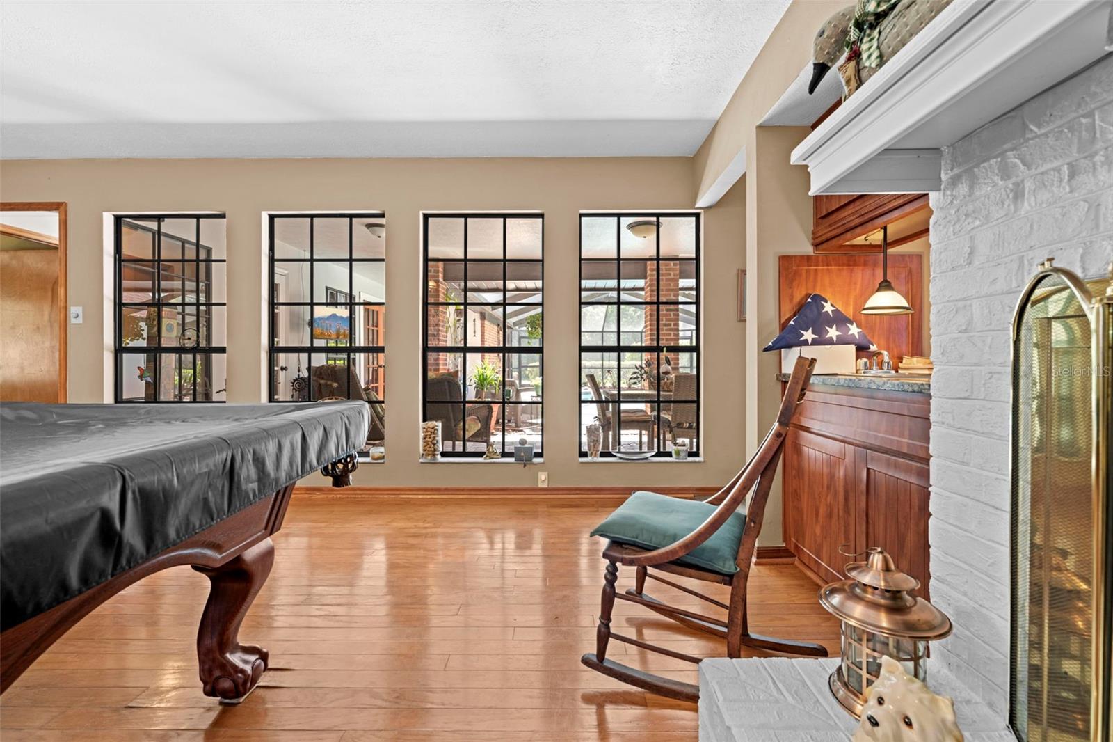 AUTUMN OAKS - Residential