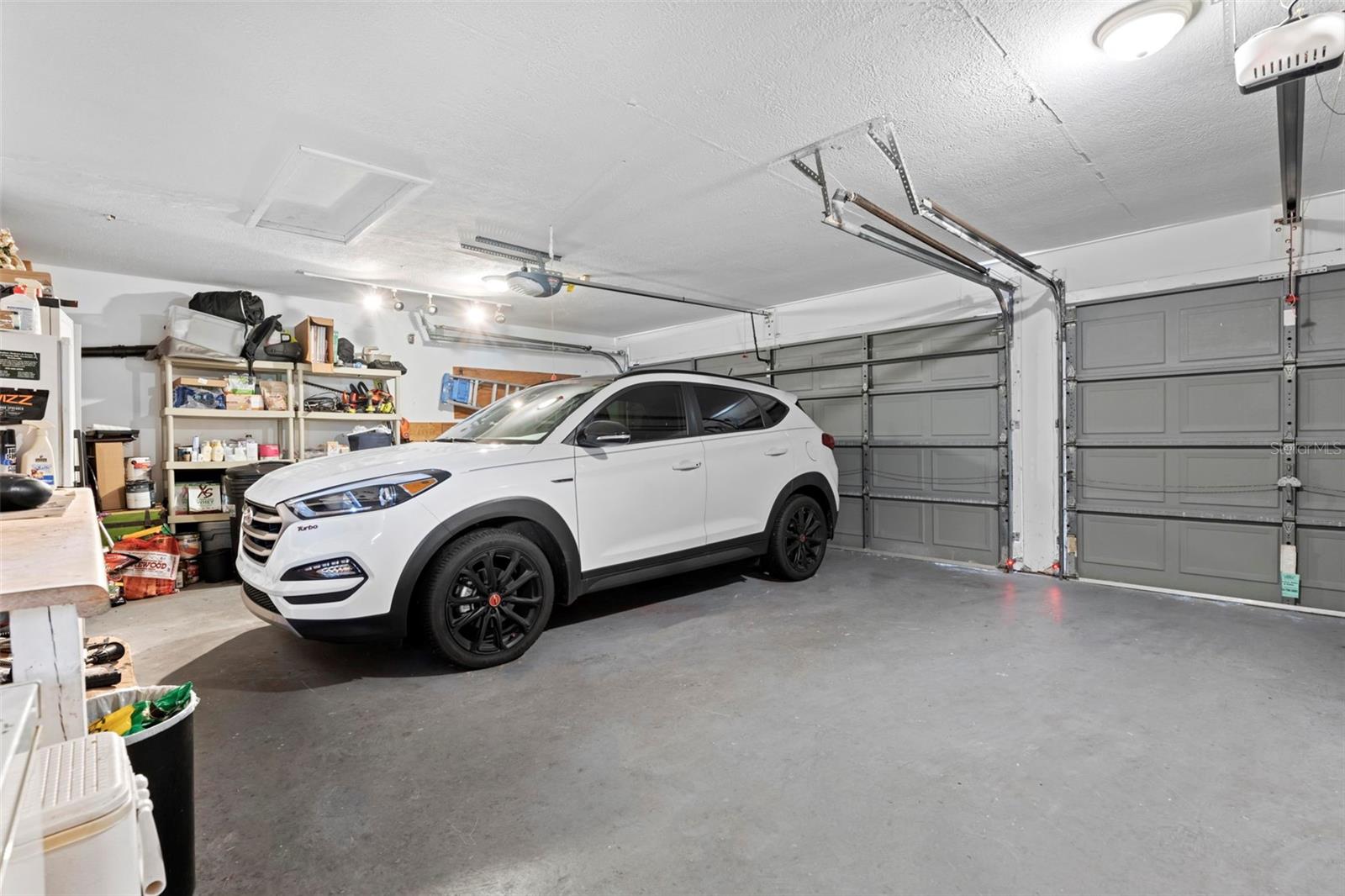 AUTUMN OAKS - Residential