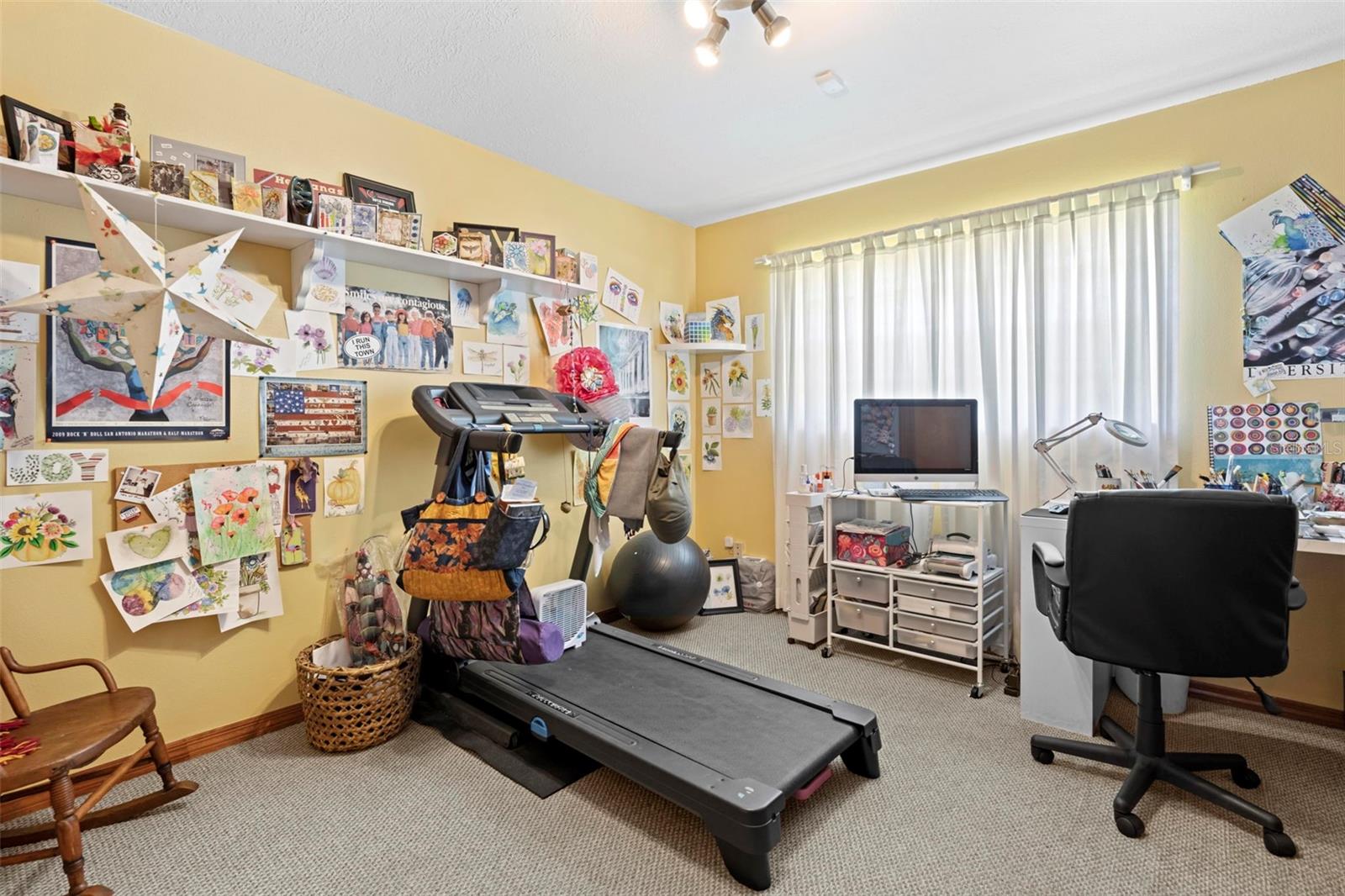 AUTUMN OAKS - Residential