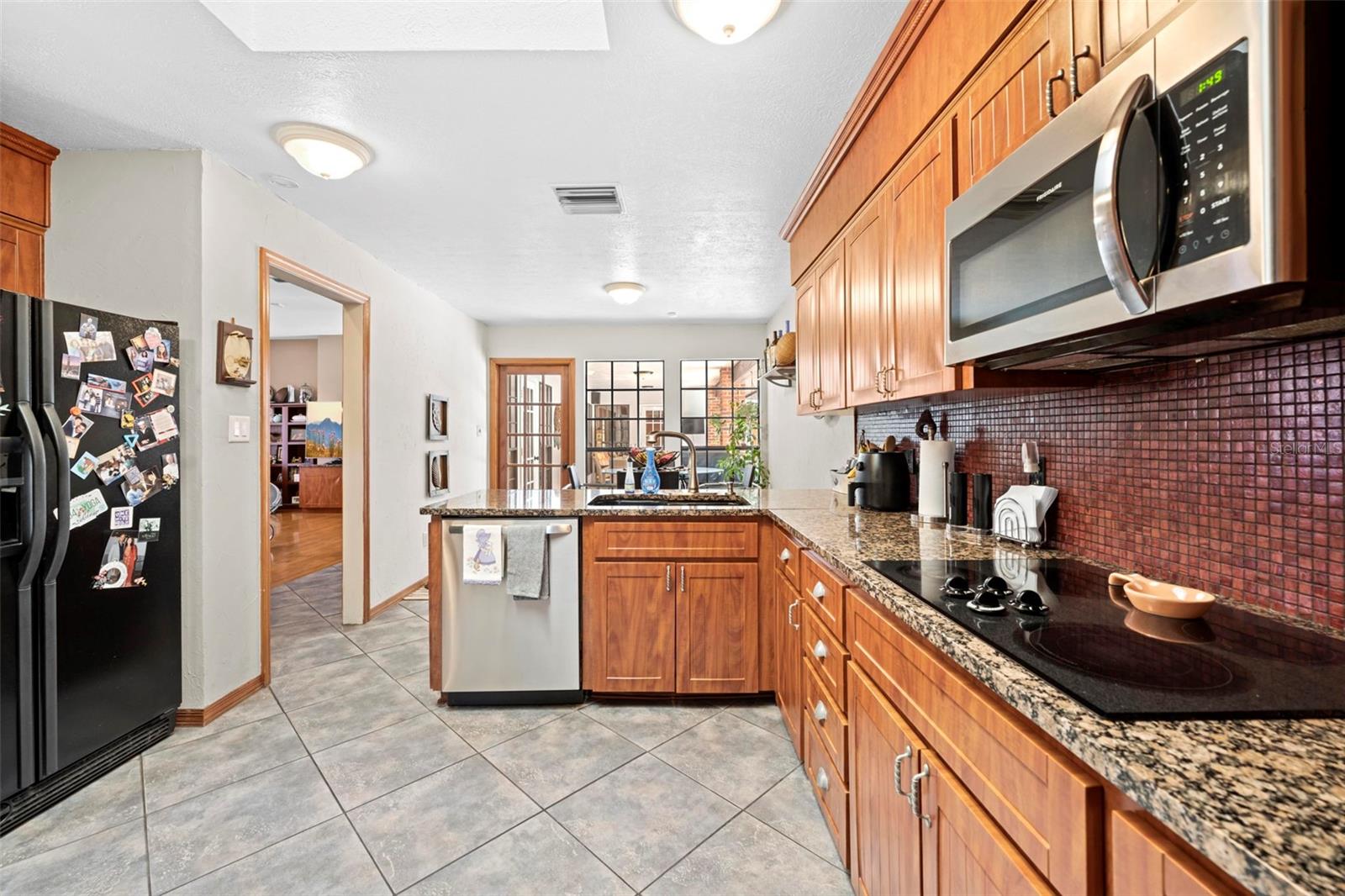 AUTUMN OAKS - Residential