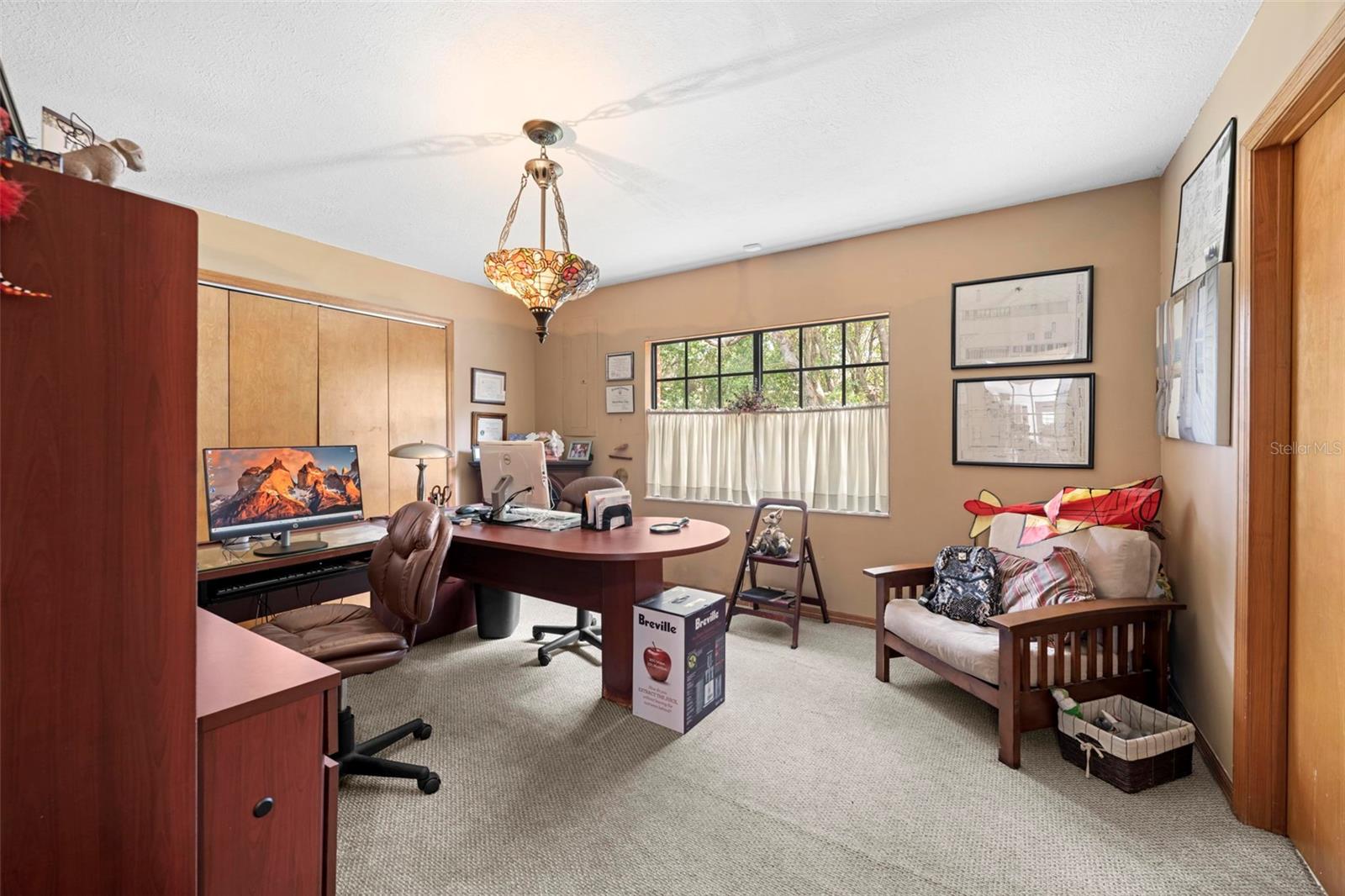 AUTUMN OAKS - Residential