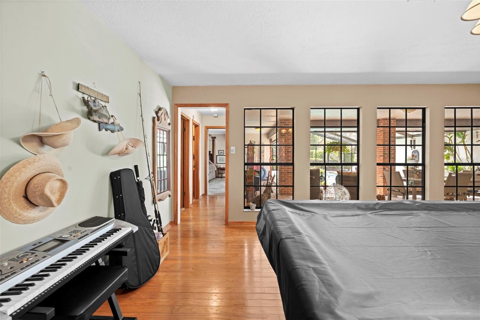 AUTUMN OAKS - Residential