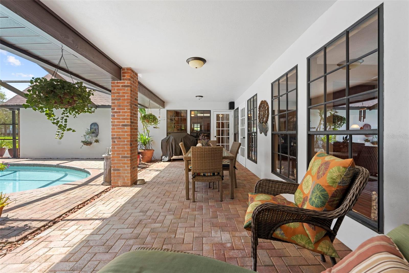 AUTUMN OAKS - Residential