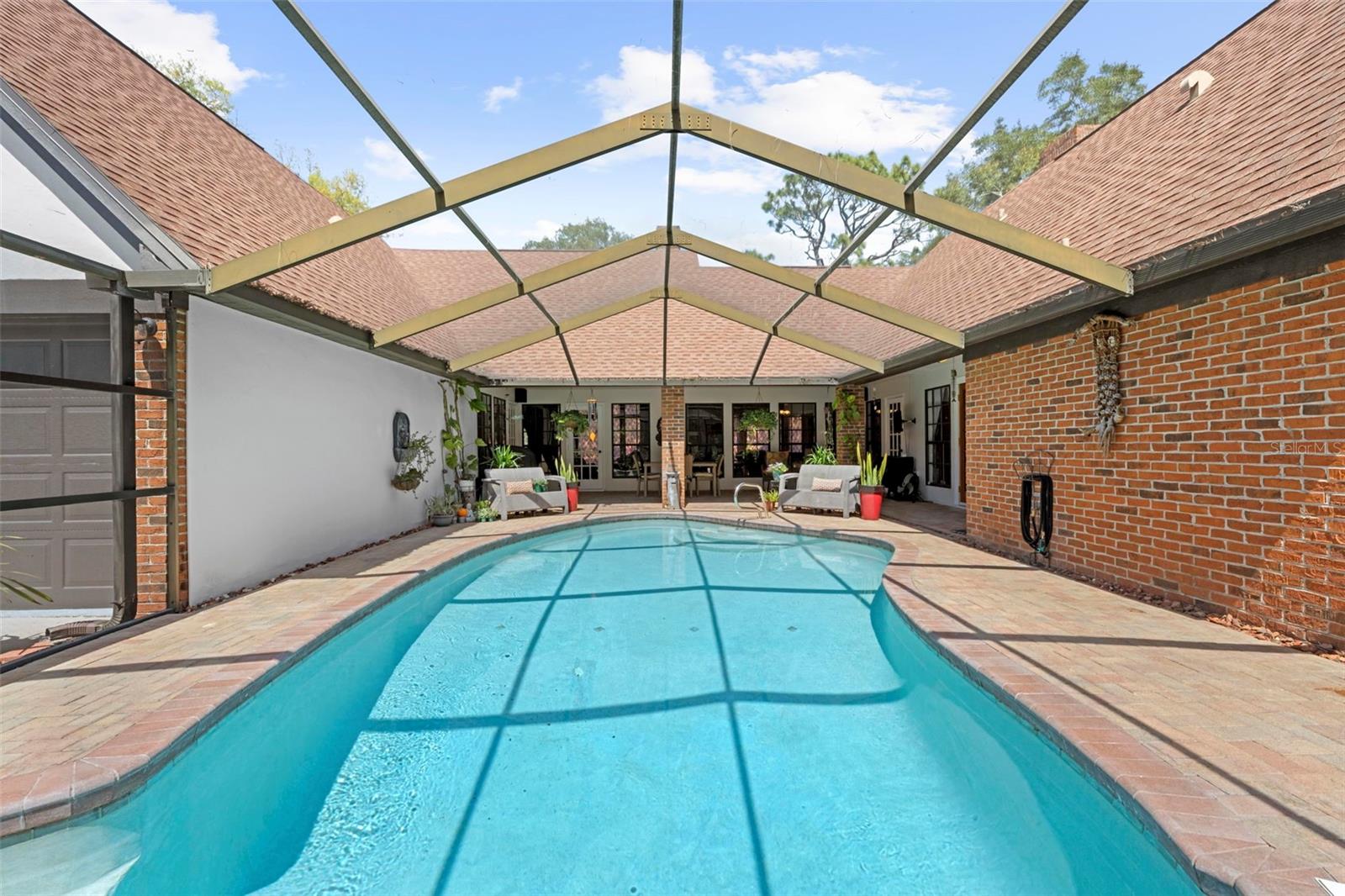 AUTUMN OAKS - Residential