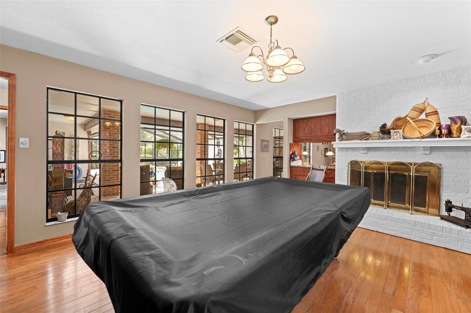 AUTUMN OAKS - Residential