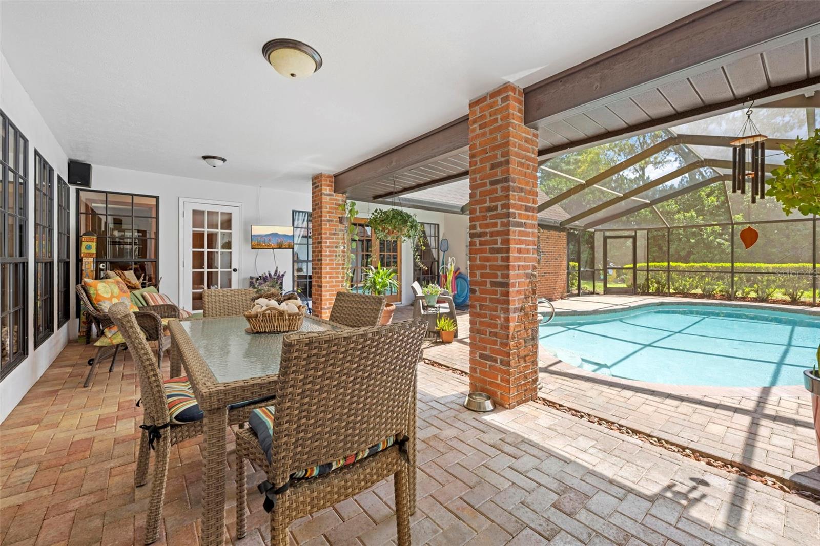 AUTUMN OAKS - Residential