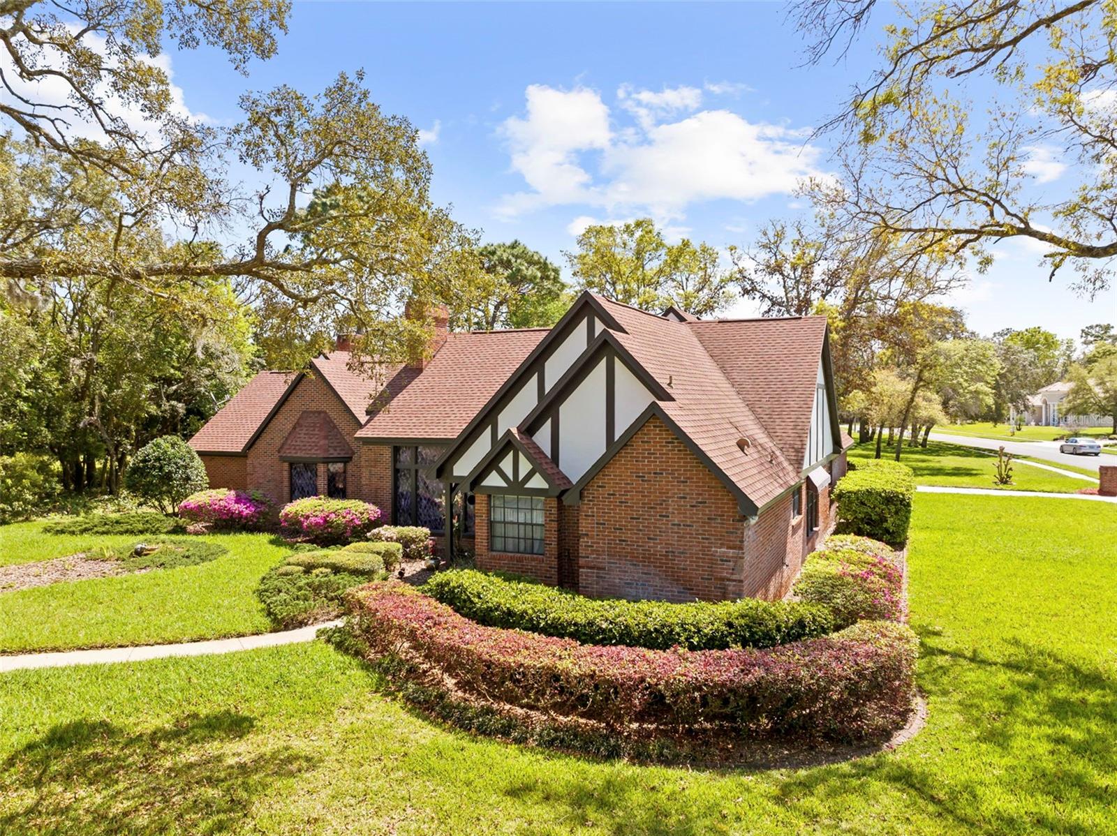 AUTUMN OAKS - Residential