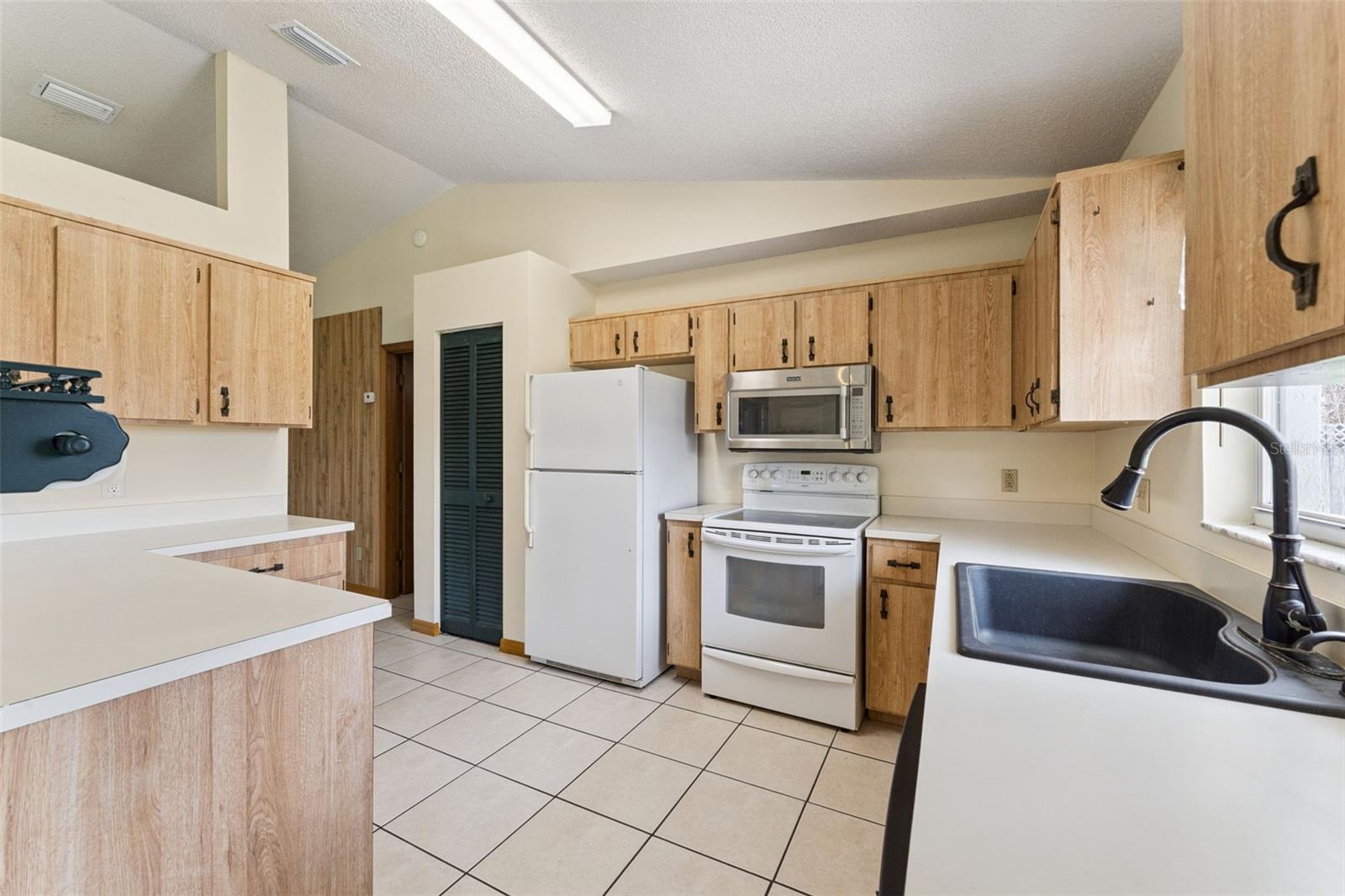 PORT ST JOHN UNIT 02 - Residential