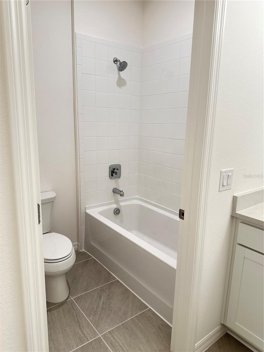 TRINITY PLACE PH 2 - Residential Lease