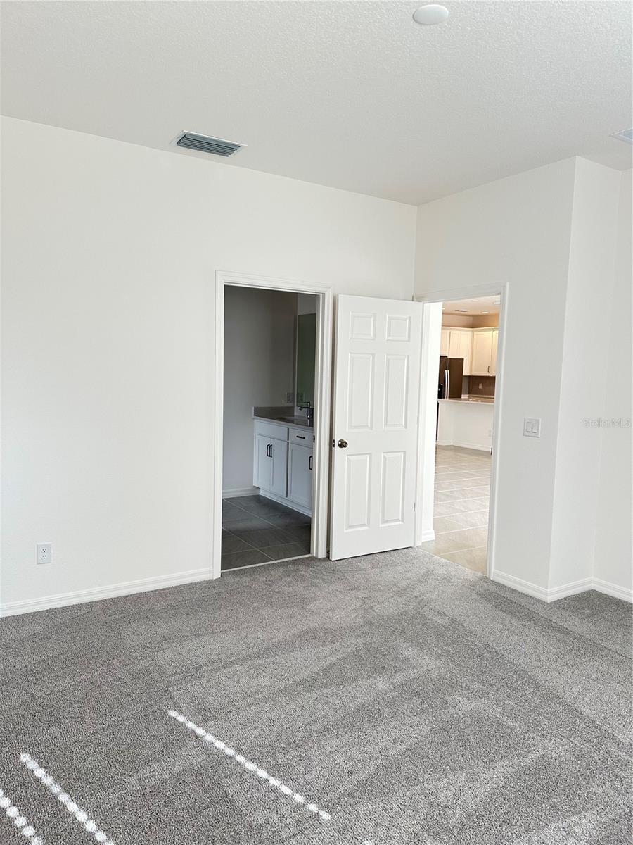 TRINITY PLACE PH 2 - Residential Lease