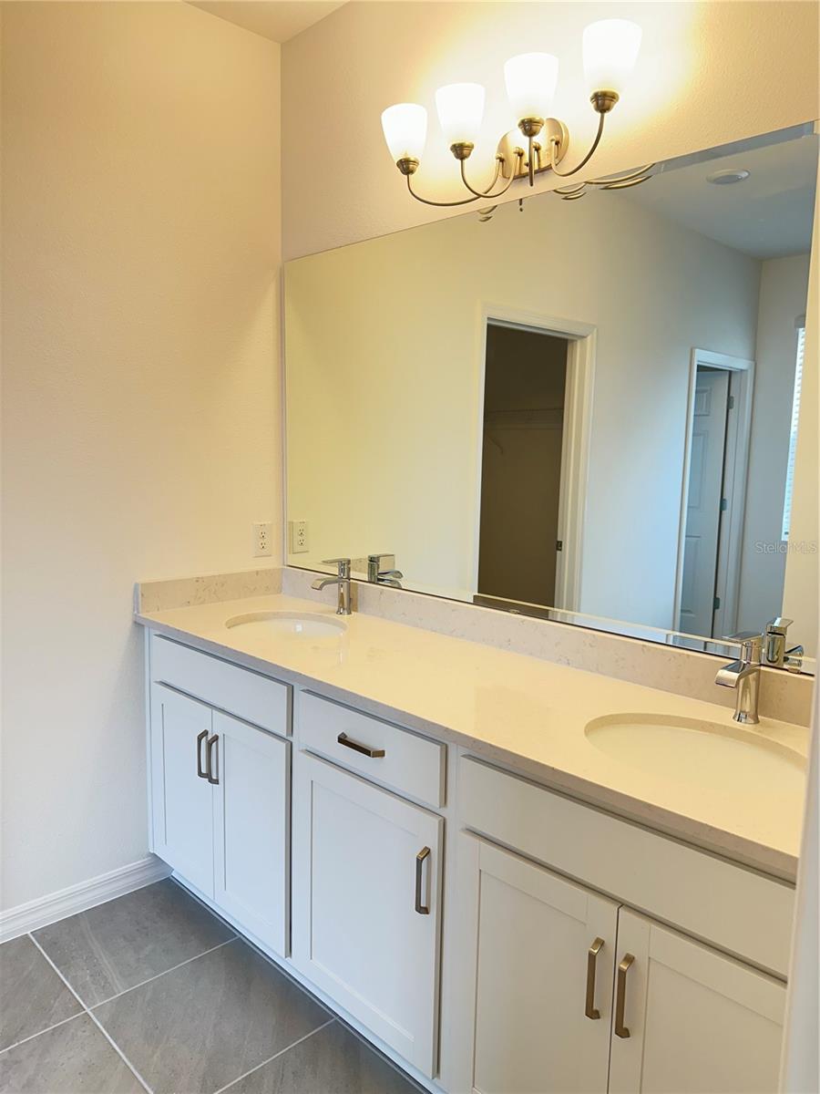 TRINITY PLACE PH 2 - Residential Lease