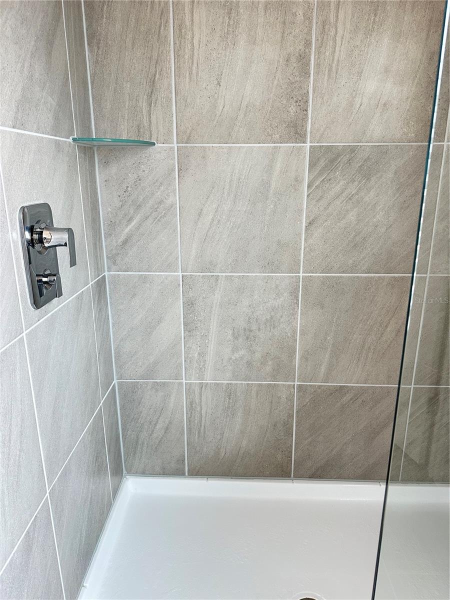 TRINITY PLACE PH 2 - Residential Lease