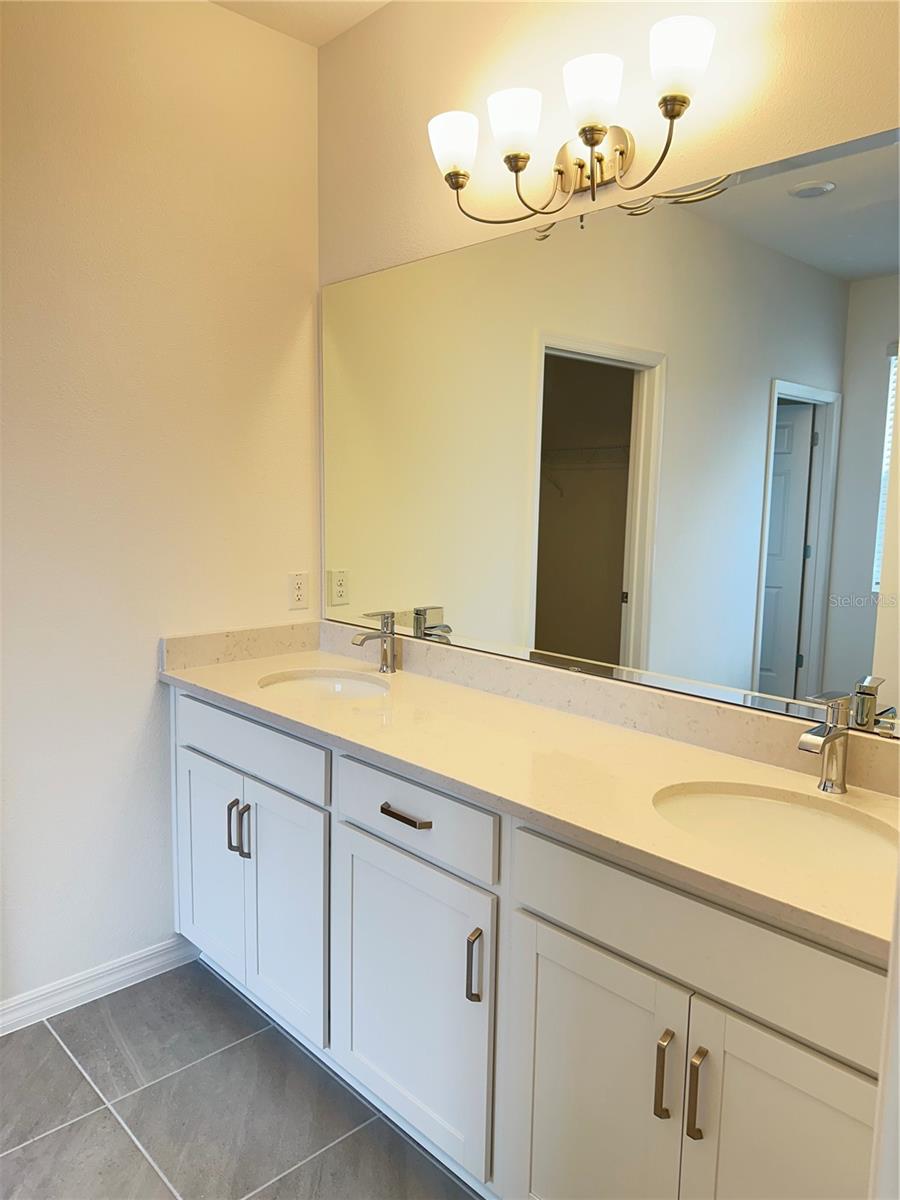 TRINITY PLACE PH 2 - Residential Lease