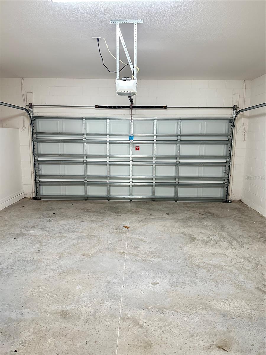 TRINITY PLACE PH 2 - Residential Lease