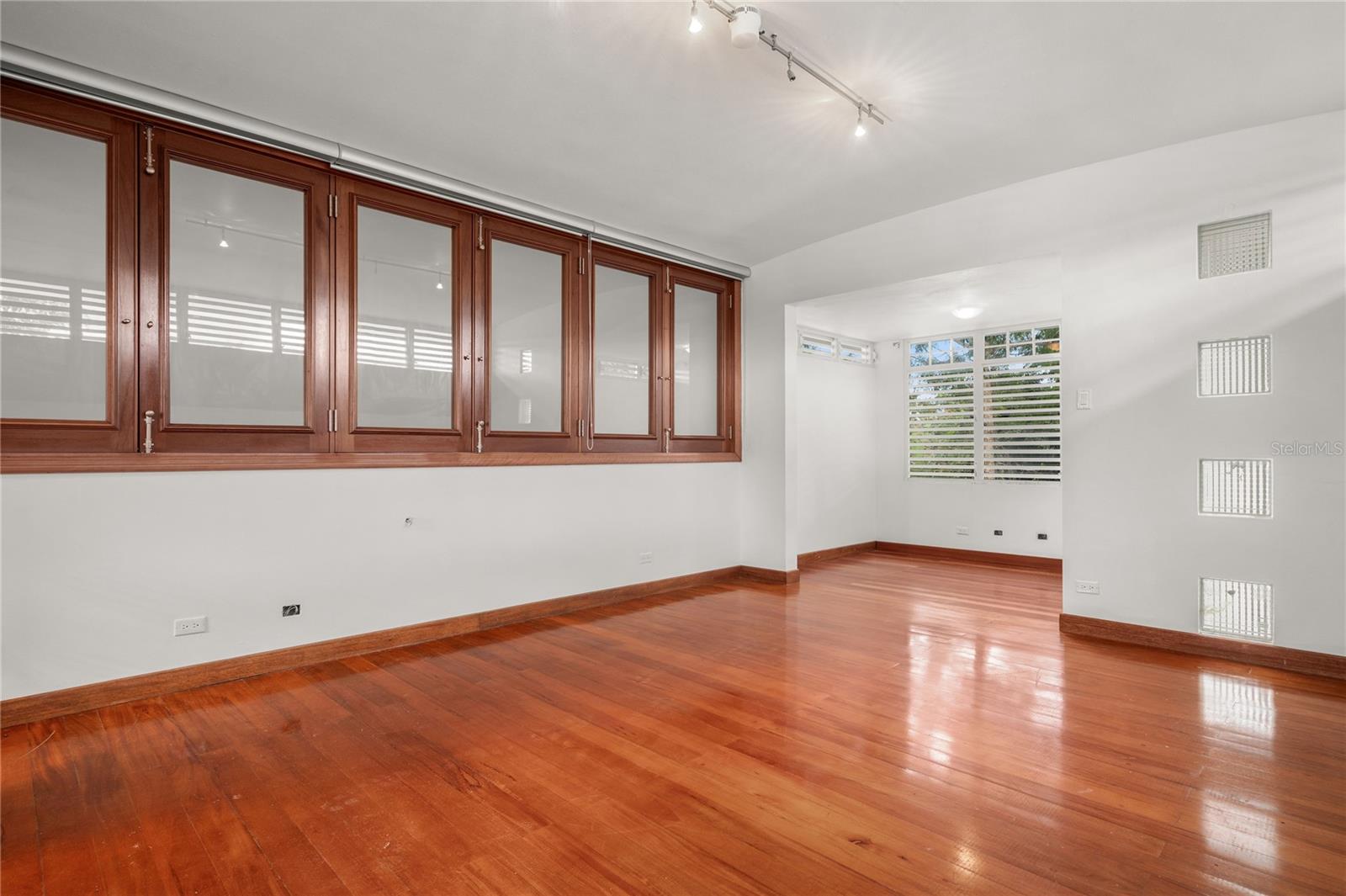 EXTENSIONES DE SANTA MARIA - Residential