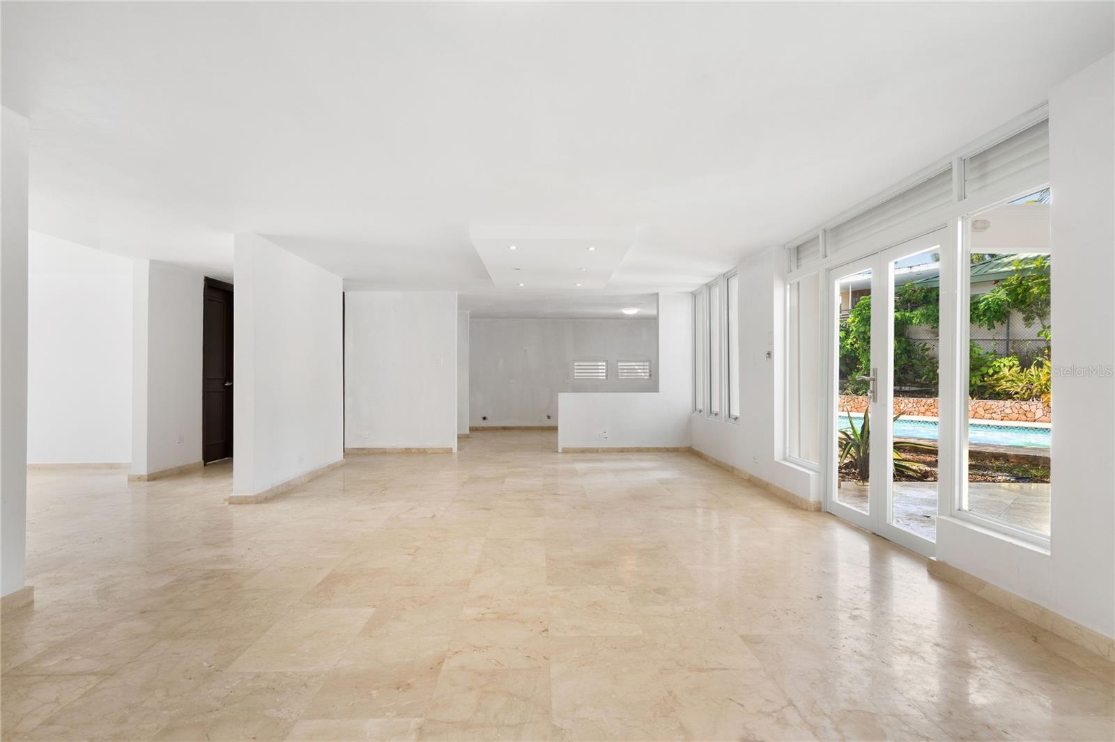 EXTENSIONES DE SANTA MARIA - Residential