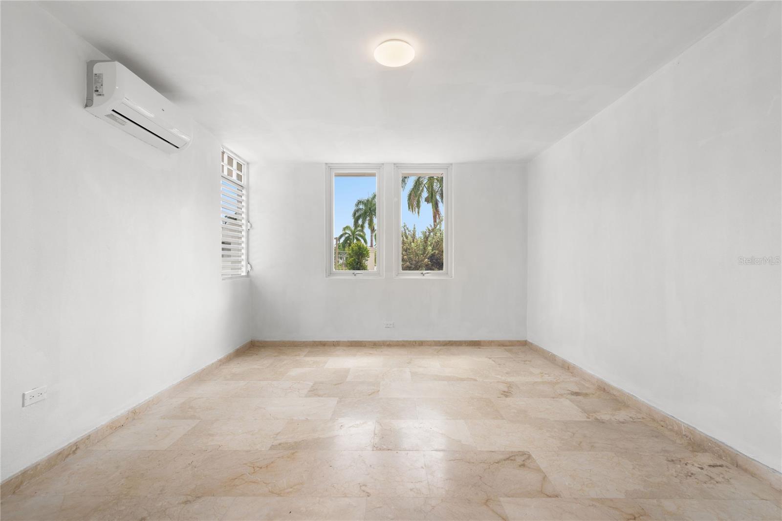 EXTENSIONES DE SANTA MARIA - Residential