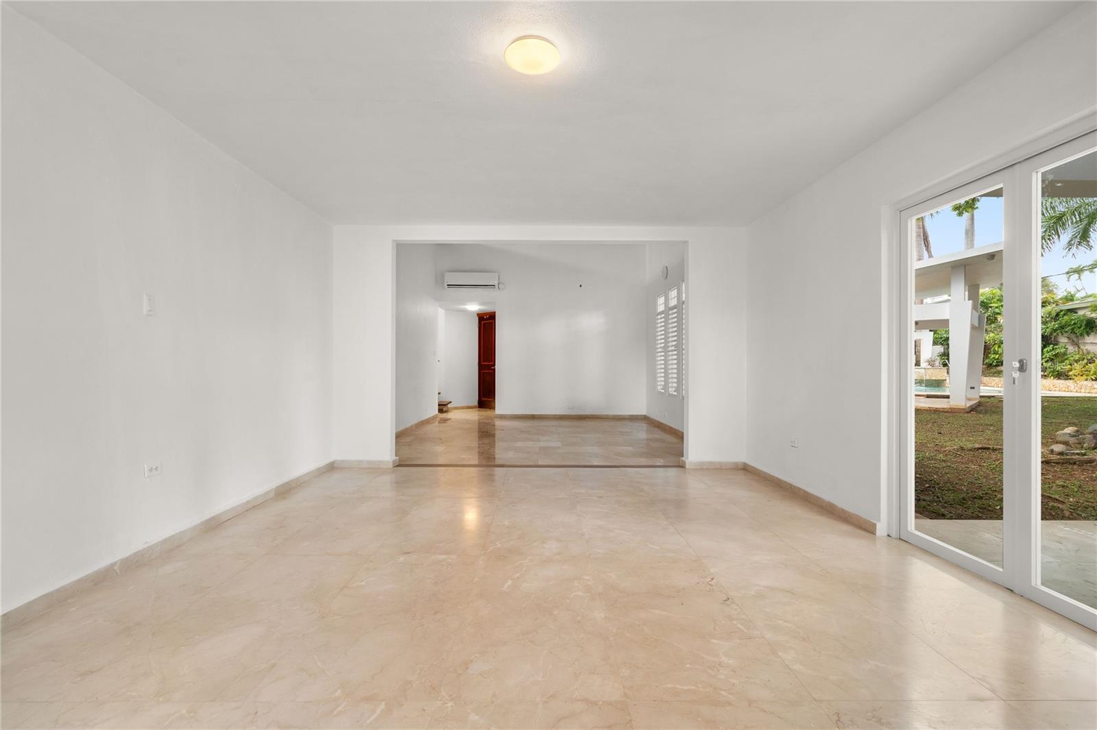 EXTENSIONES DE SANTA MARIA - Residential