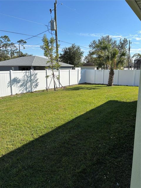 A home in PORT CHARLOTTE