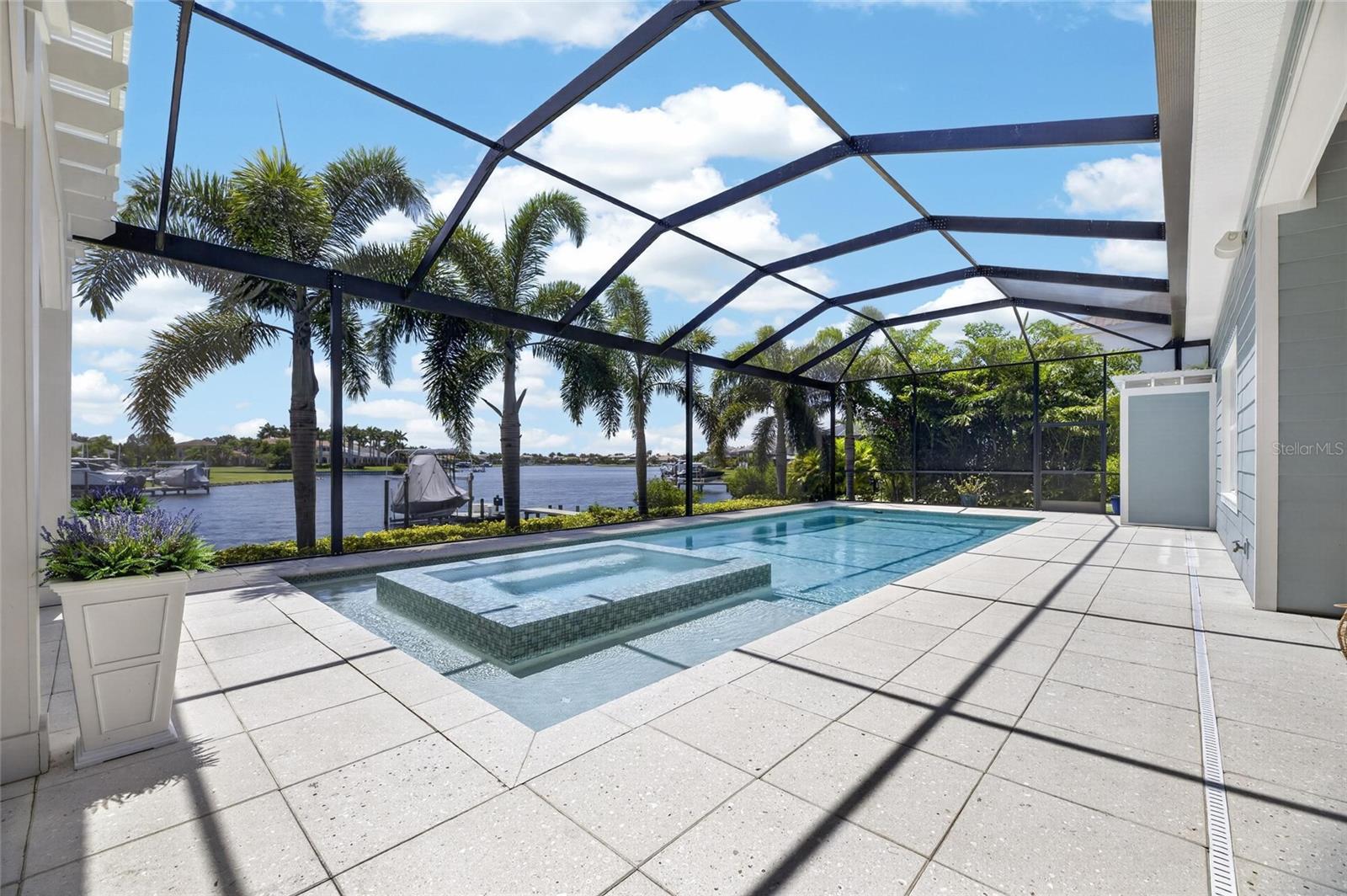825 MANNS HARBOR DRIVE
