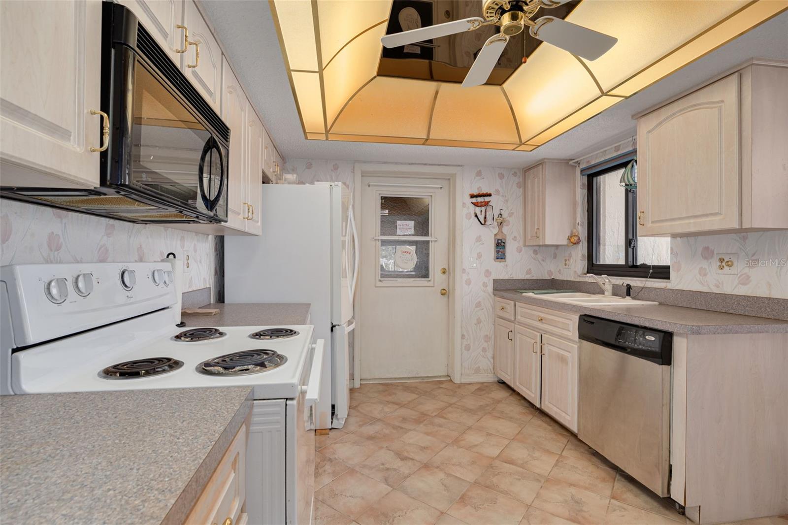 GULF HARBORS WOODLANDS - Residential