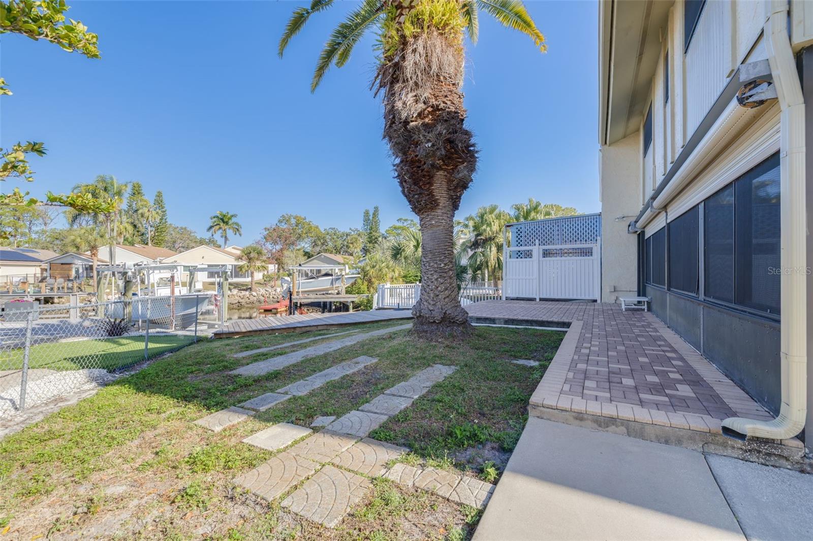 GULF HARBORS WOODLANDS - Residential