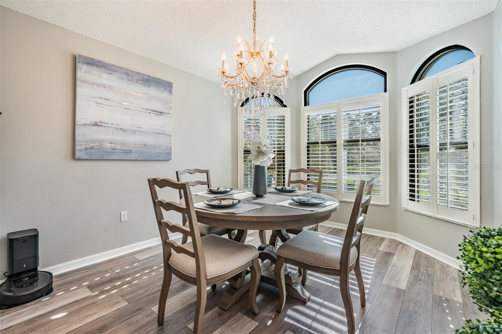 525 BENT OAK COURT