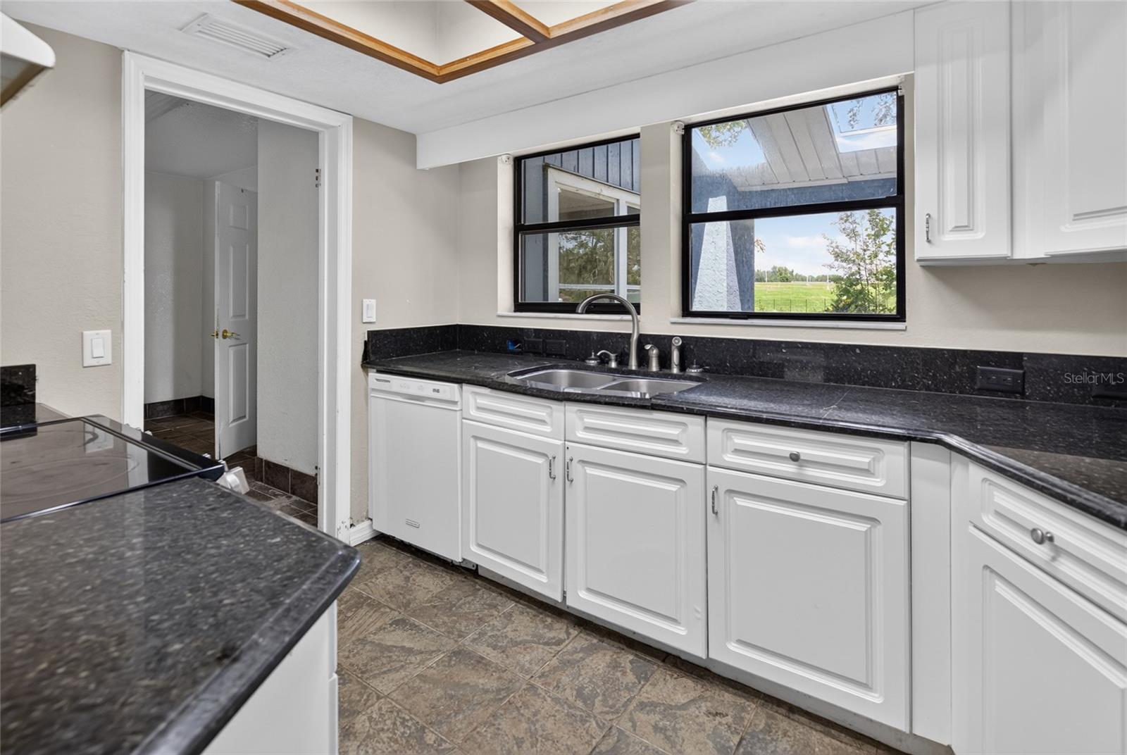 4670 W OLD CITRUS ROAD
