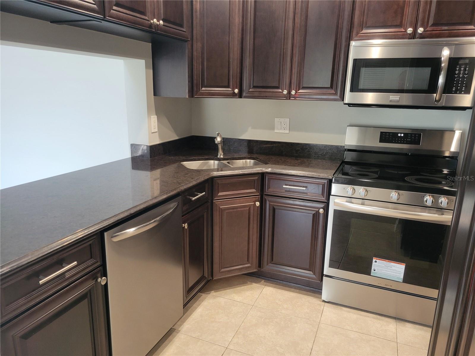 PINE RIDGE AT LAKE TARPON VILLAGE - Residential Lease