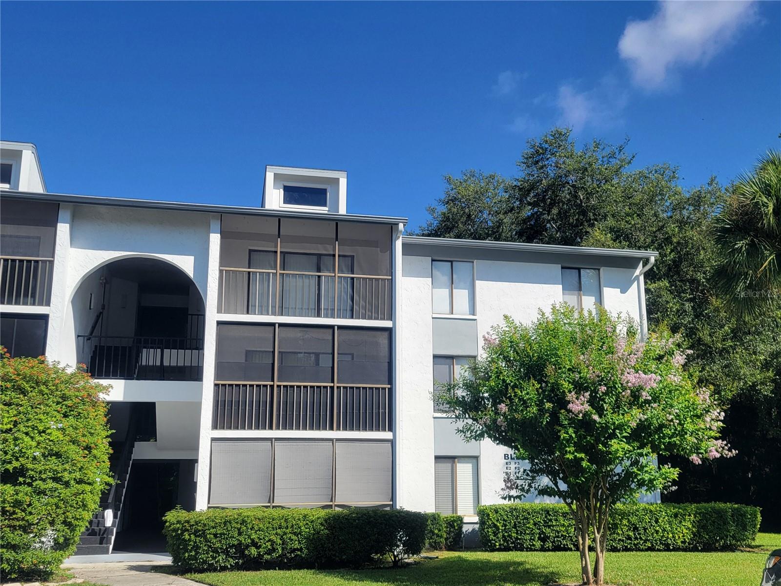 PINE RIDGE AT LAKE TARPON VILLAGE - Residential Lease