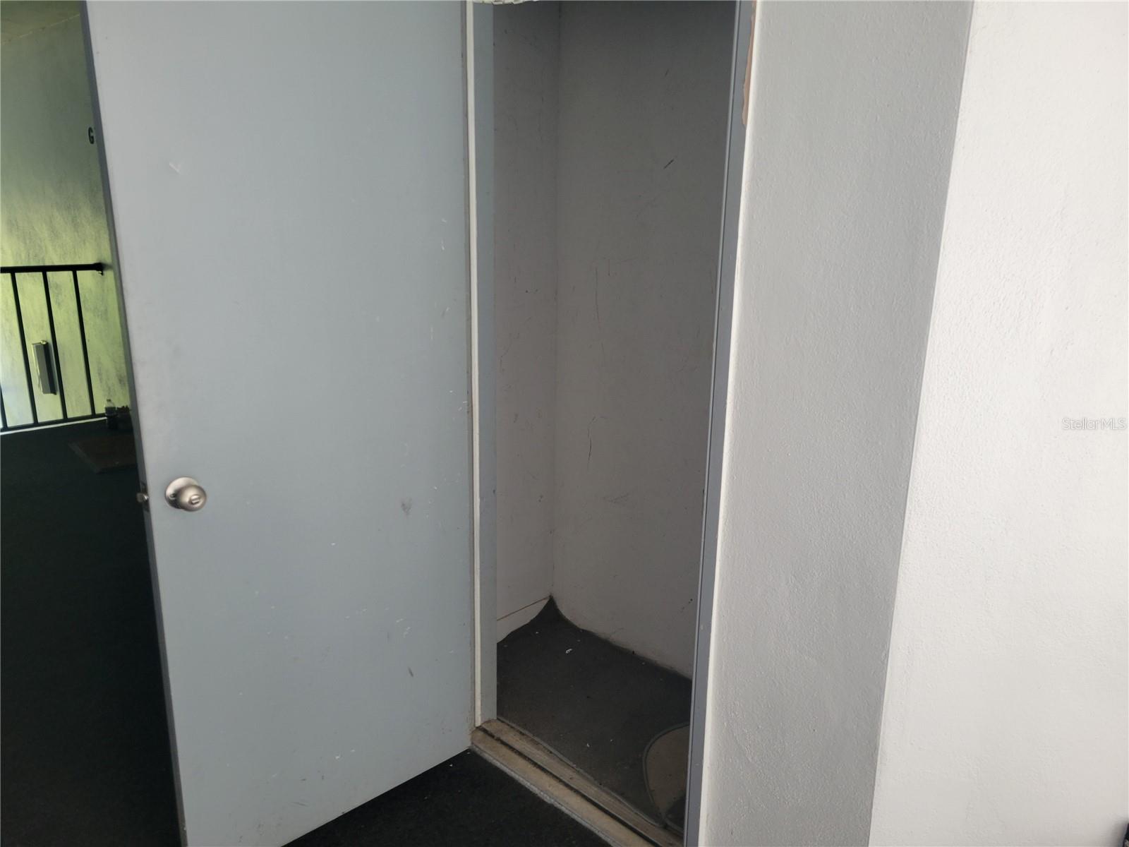 PINE RIDGE AT LAKE TARPON VILLAGE - Residential Lease