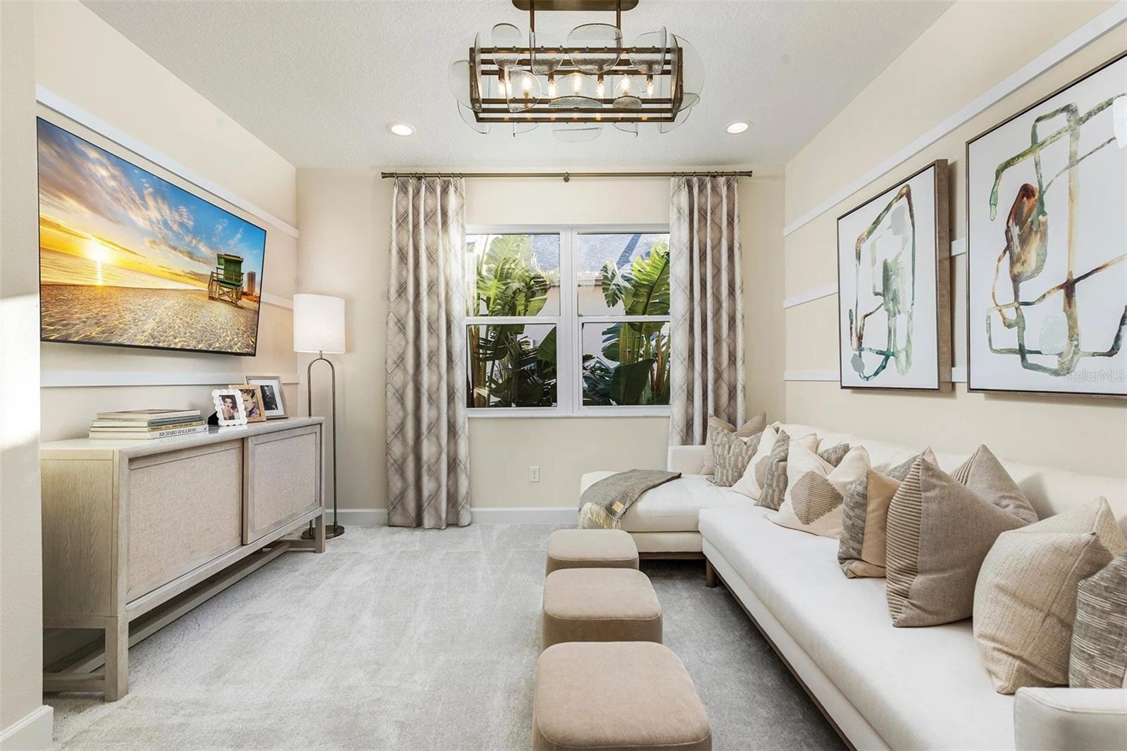 VALENCIA RIDGE - Residential