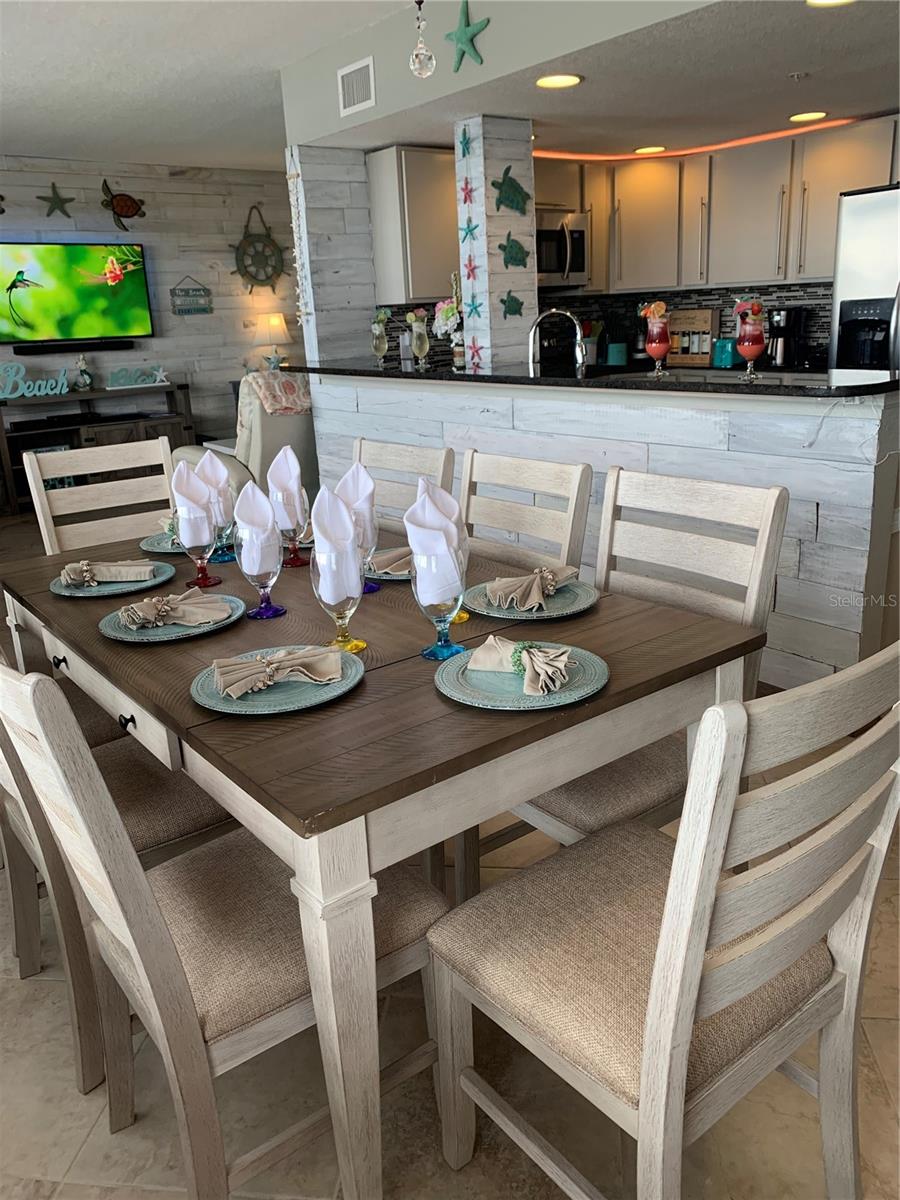 DOCKSIDE CONDO - Residential