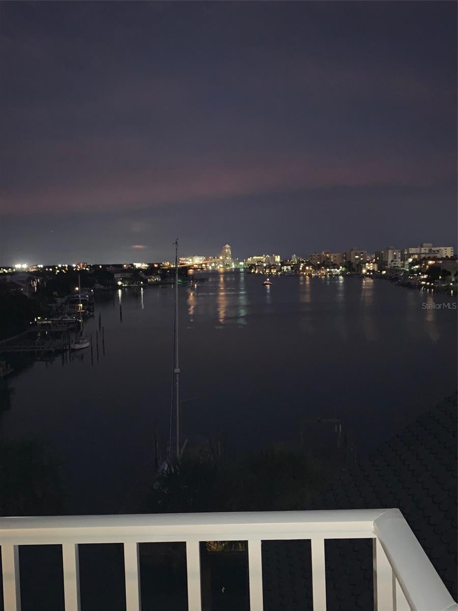 DOCKSIDE CONDO - Residential