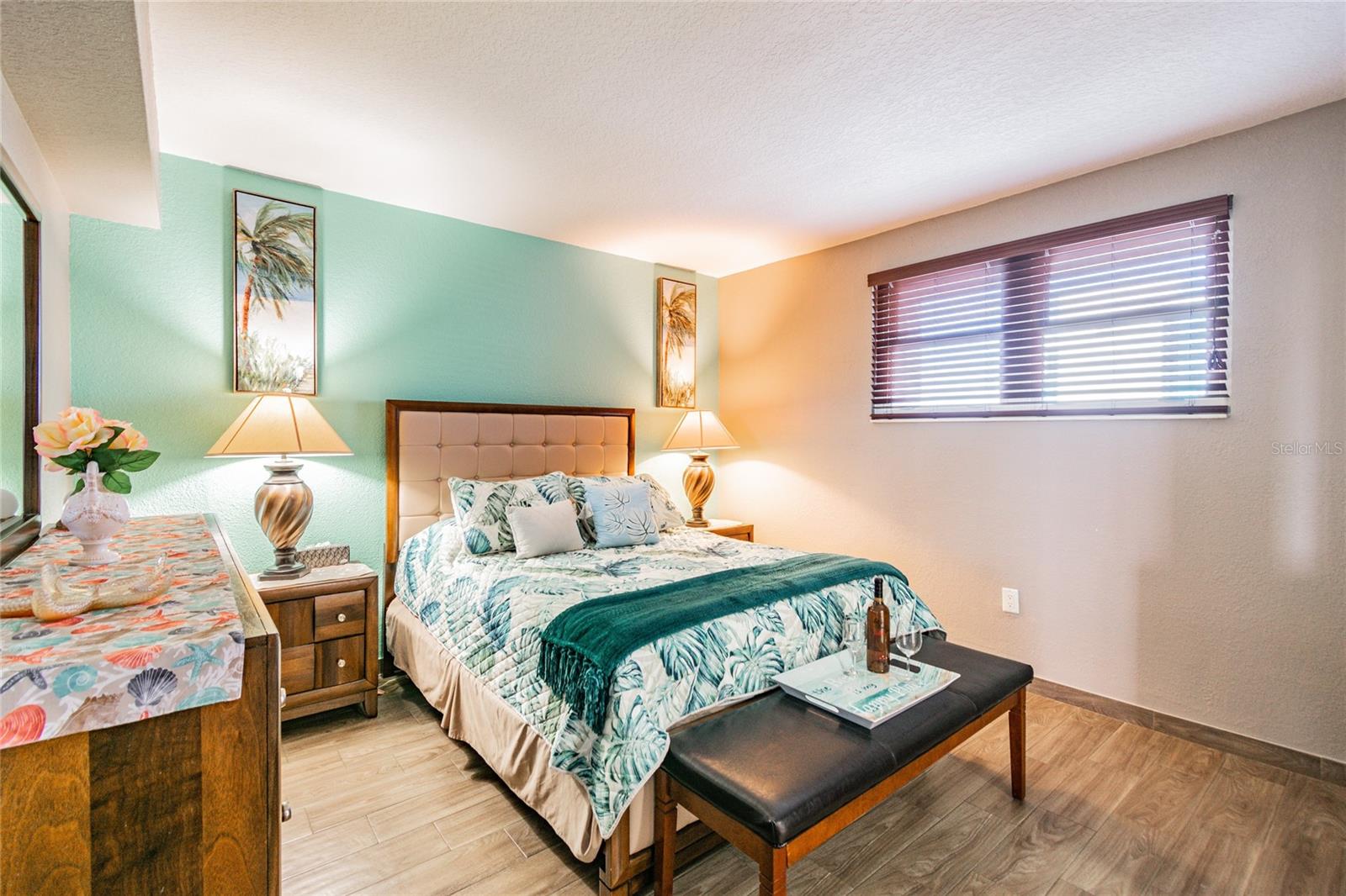 DOCKSIDE CONDO - Residential