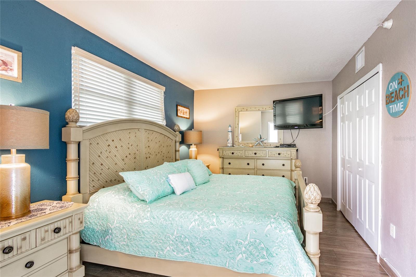 DOCKSIDE CONDO - Residential