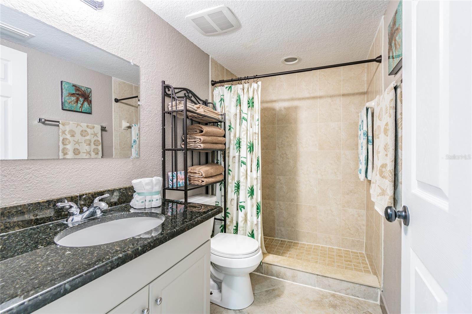 DOCKSIDE CONDO - Residential