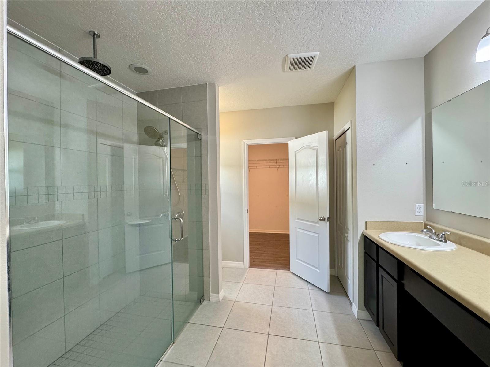 APOPKA WOODS SUB - Residential Lease